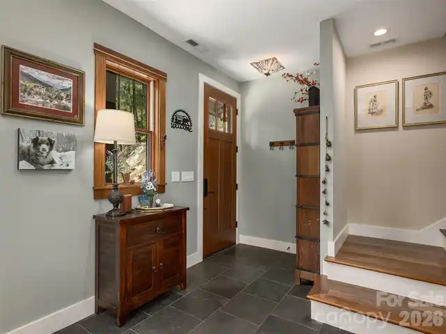 Listing Photo 7
