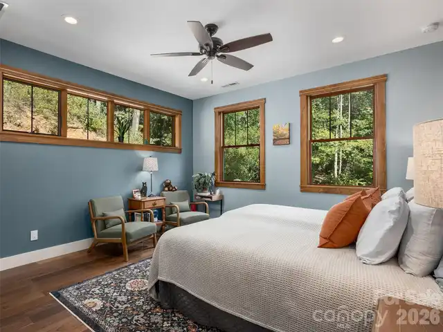 Listing Photo 23
