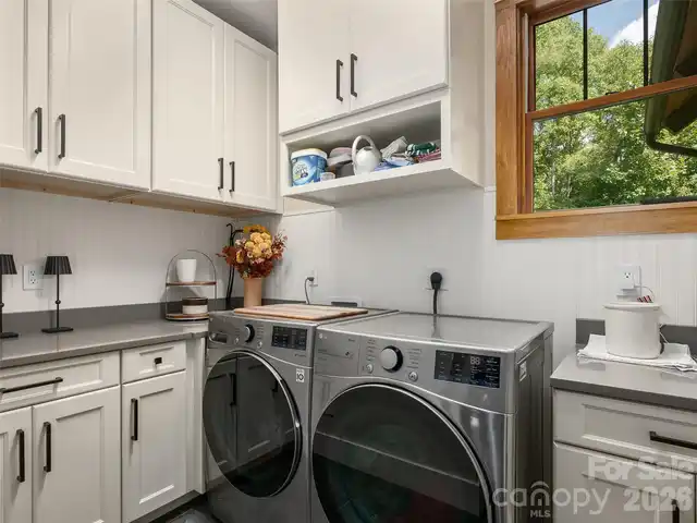 Listing Photo 34