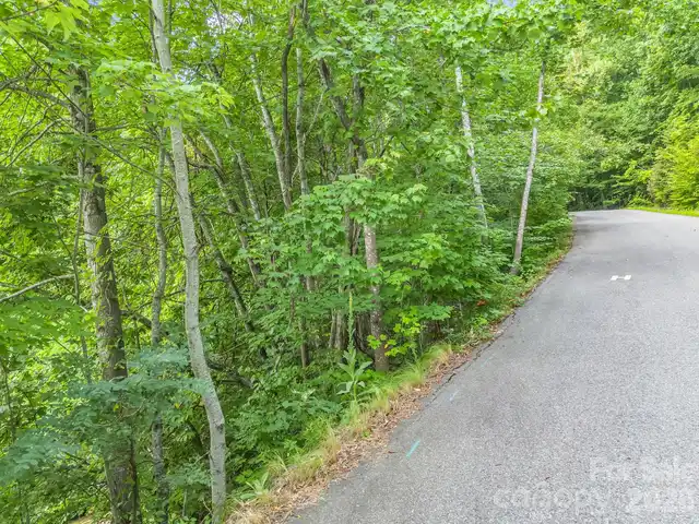 Listing Photo 8