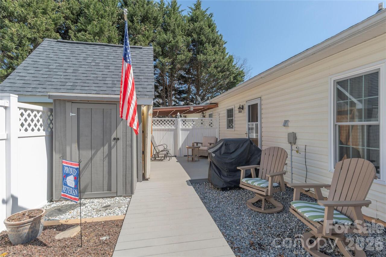 Listing Photo 18