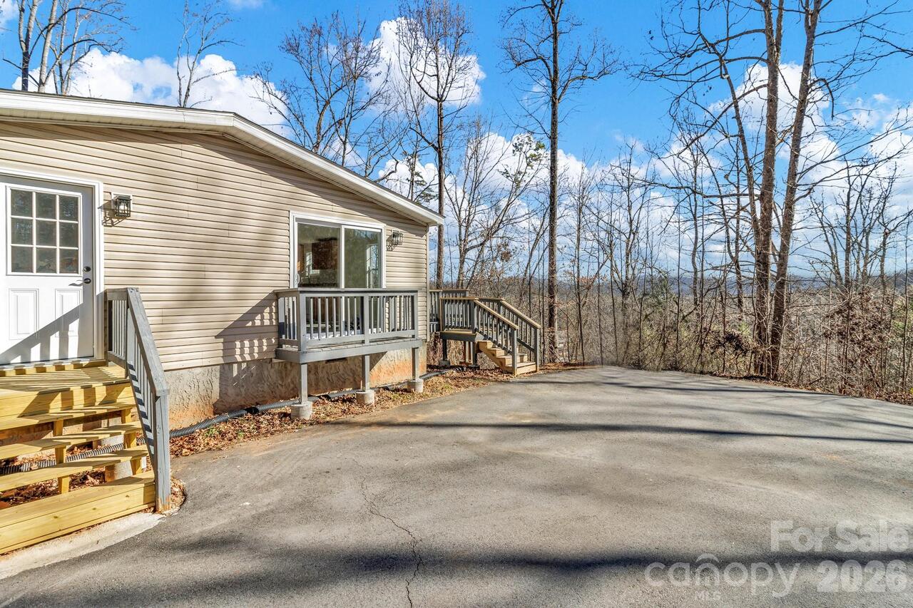 Listing Photo 8