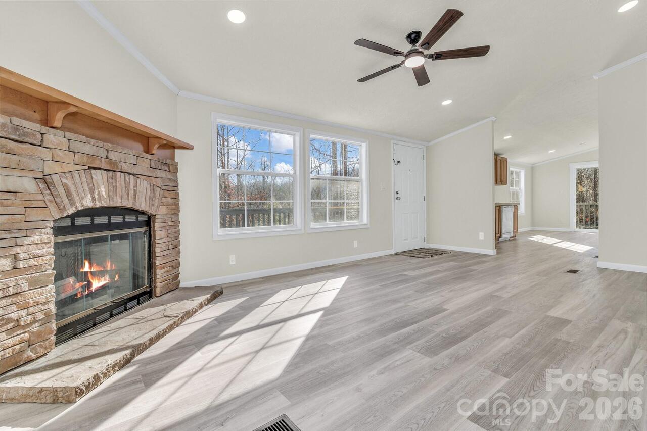 Listing Photo 18