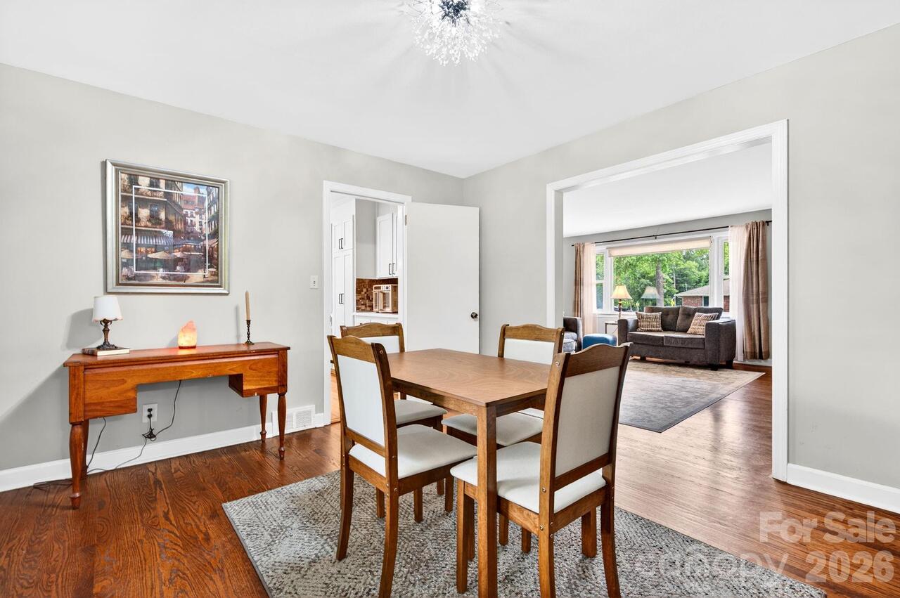 Listing Photo 14