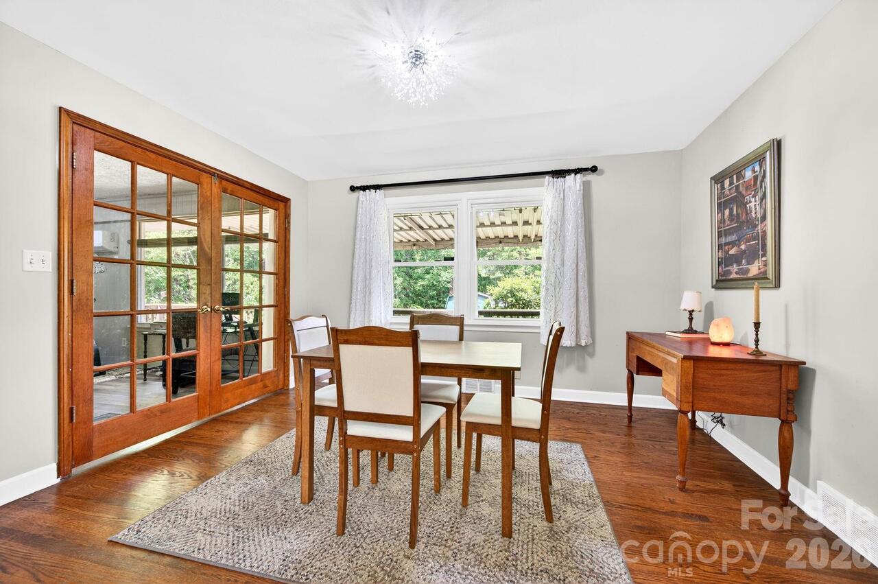 Listing Photo 15