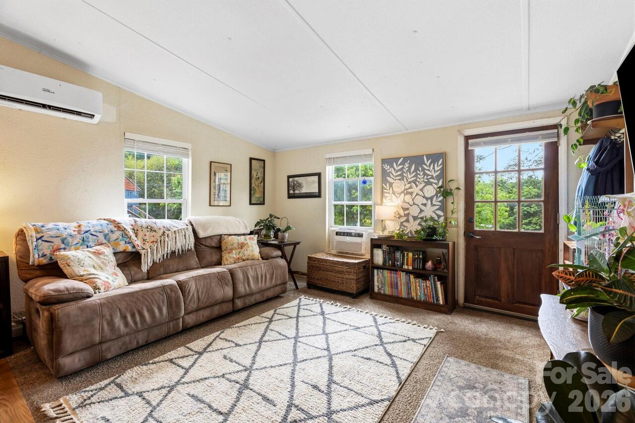 Listing Photo 19