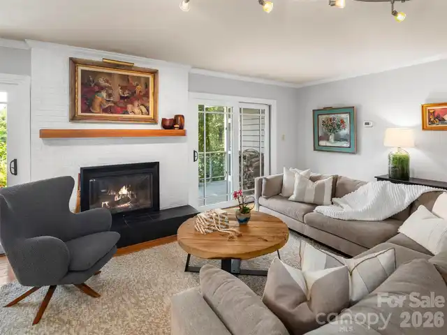 Listing Photo 7