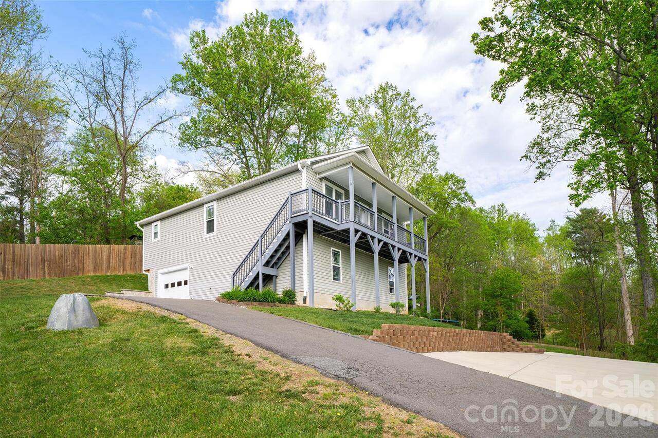 Listing Photo 6
