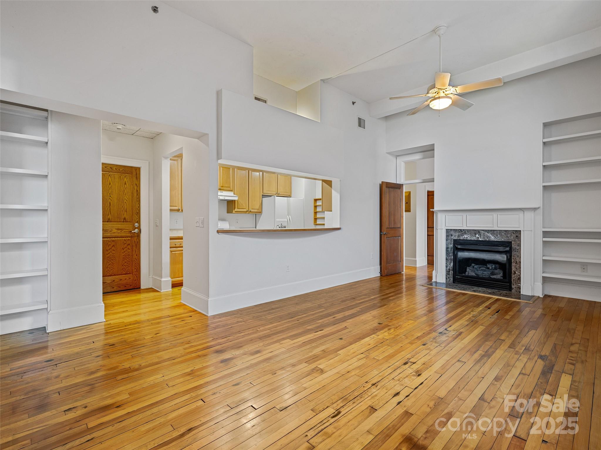Listing Photo 6