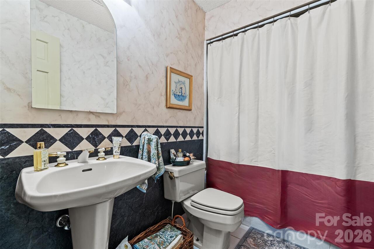 Listing Photo 21