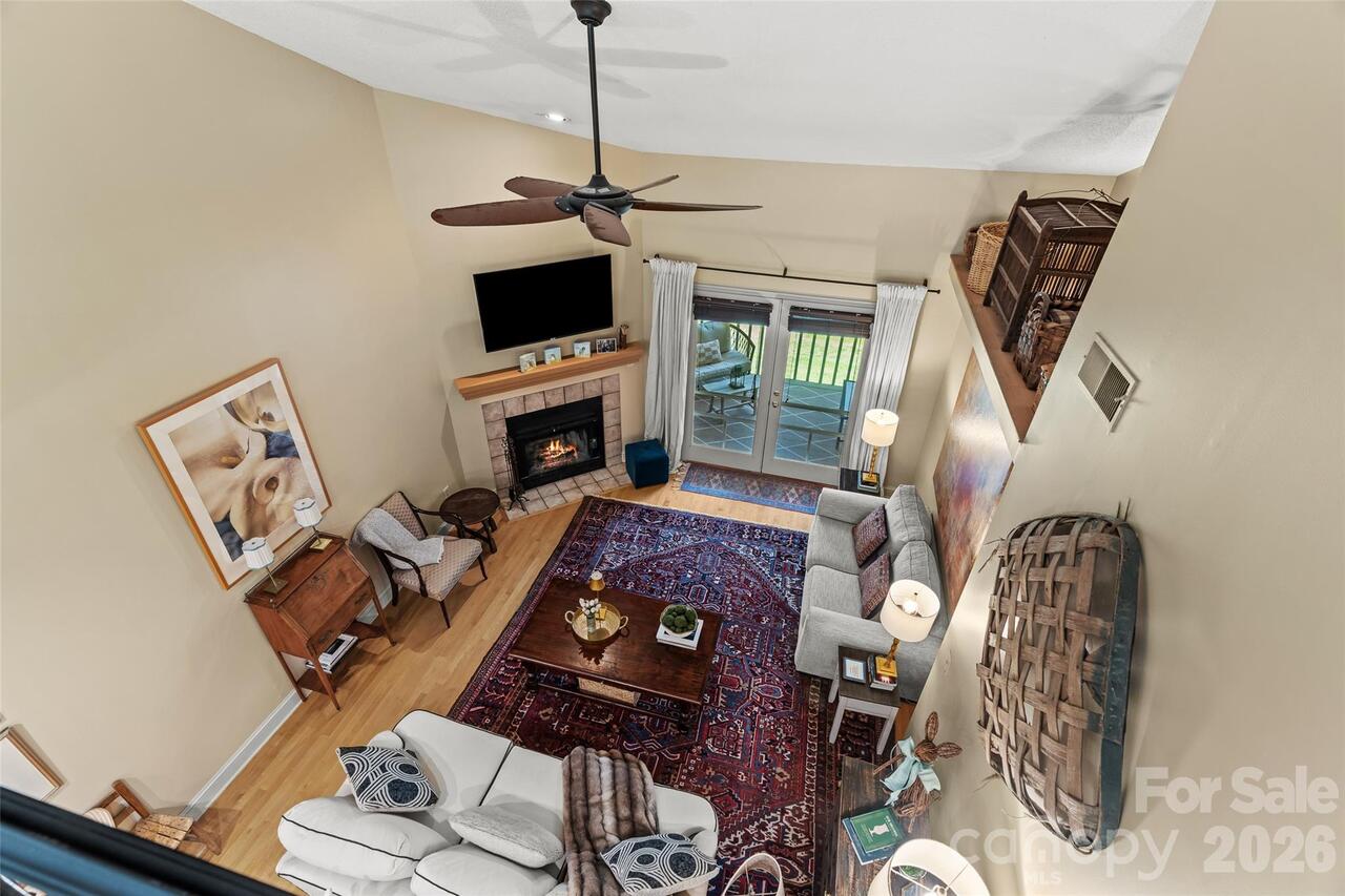 Listing Photo 10