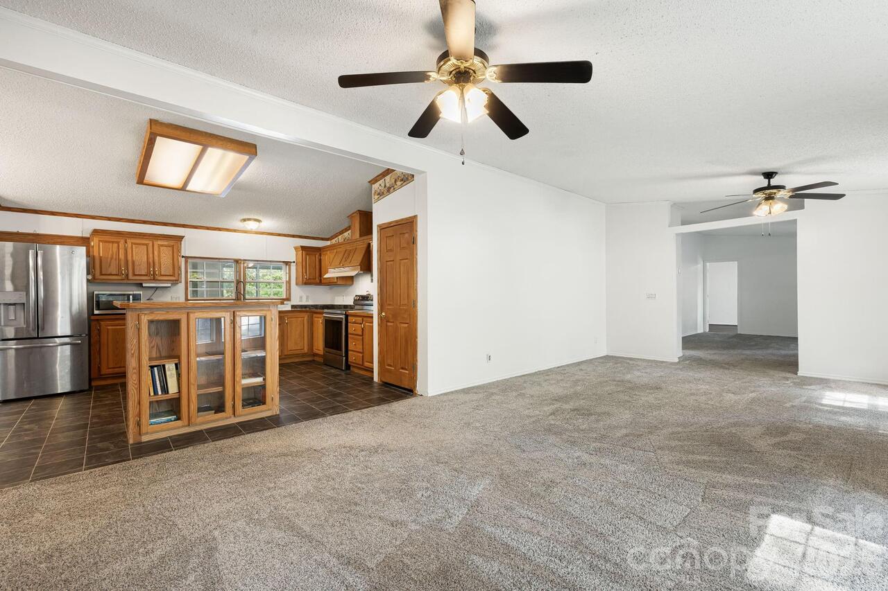 Listing Photo 15