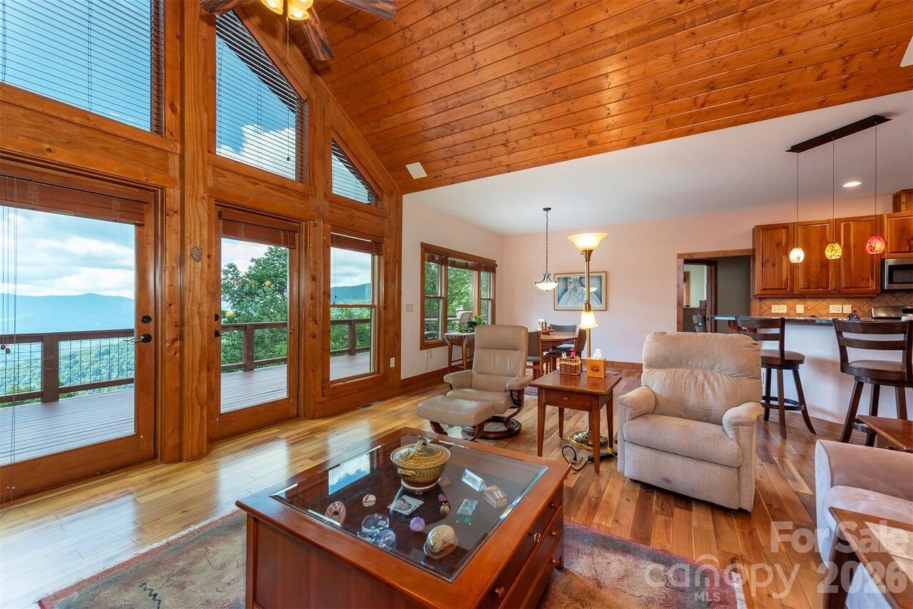 Listing Photo 7