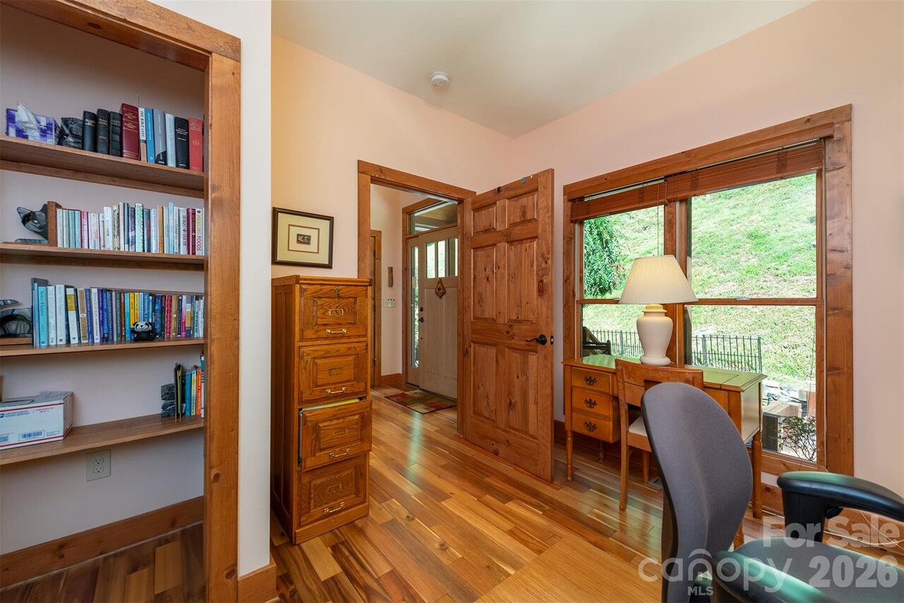 Listing Photo 25