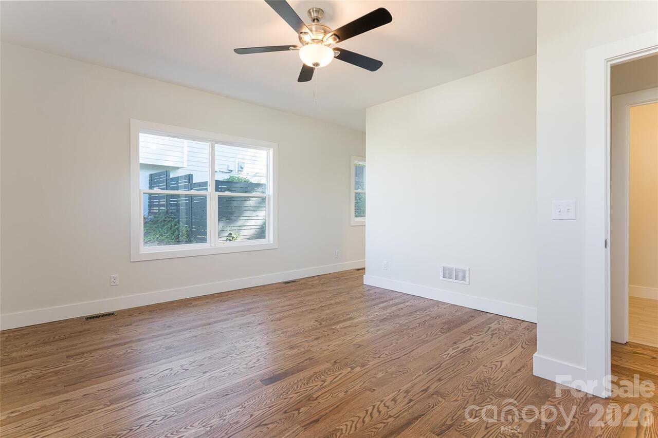 Listing Photo 25