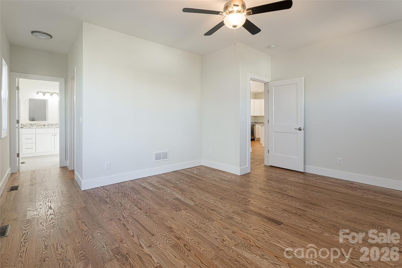Listing Photo 26
