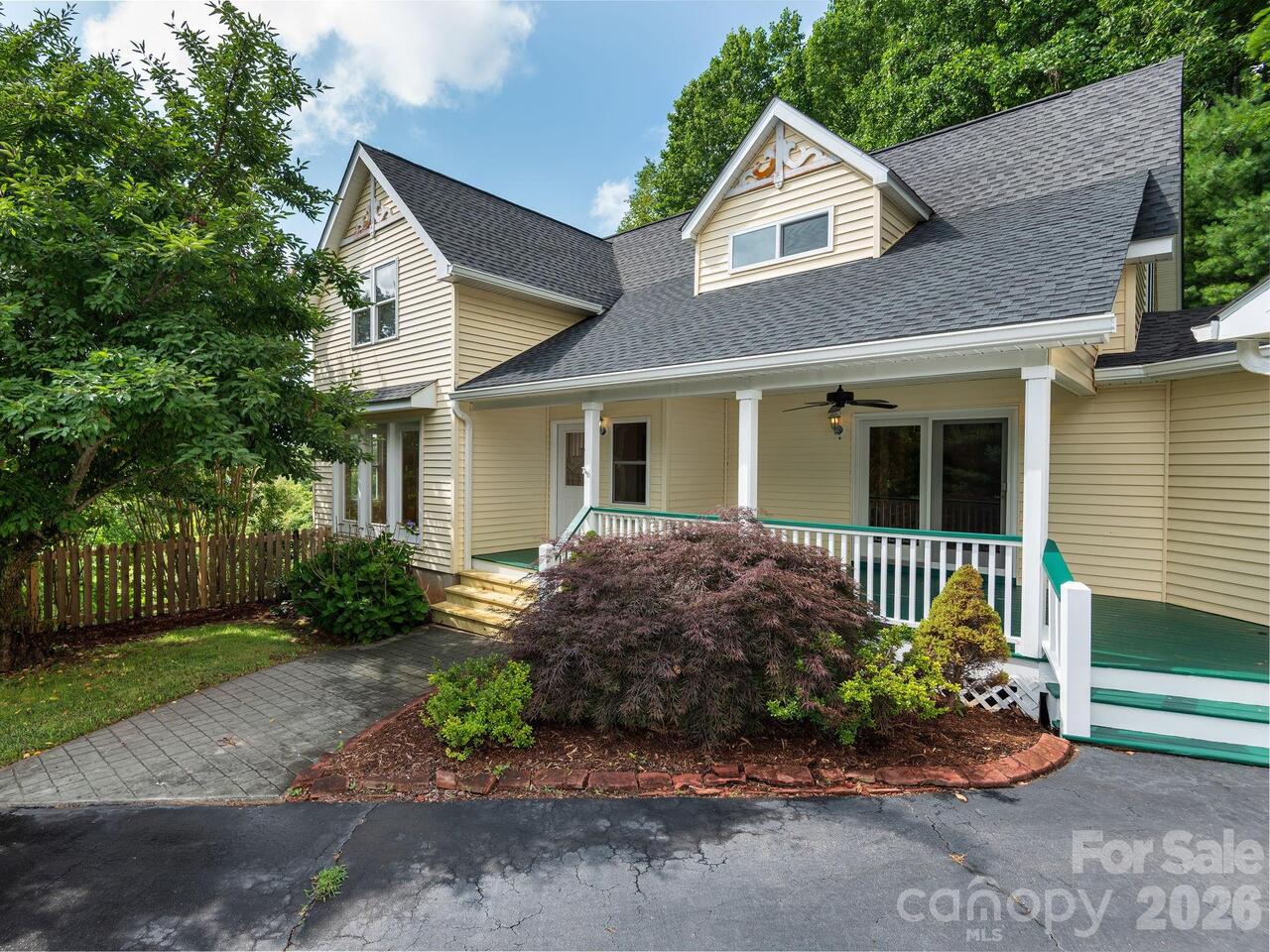 Listing Photo 4