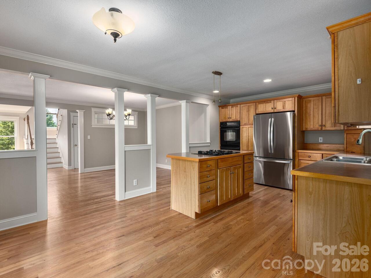 Listing Photo 16