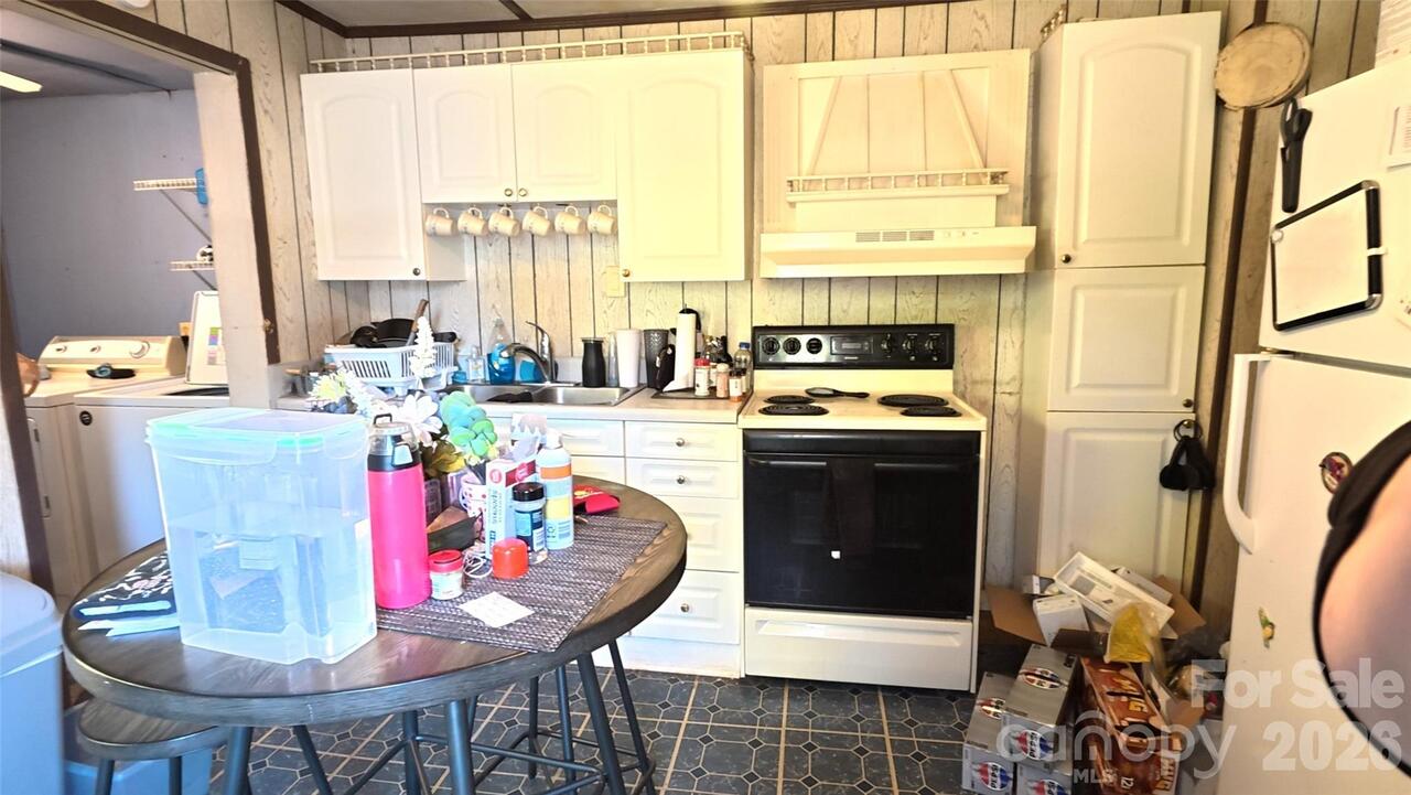 Listing Photo 6