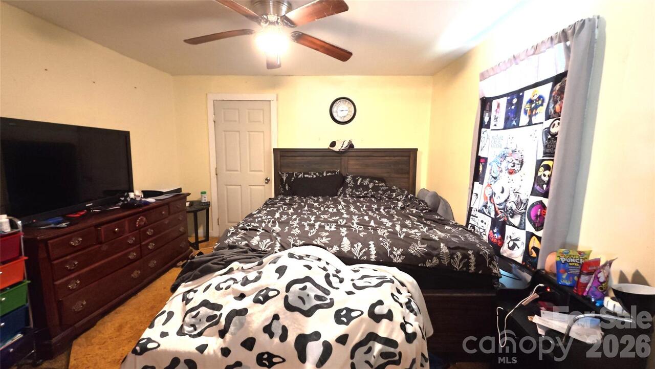 Listing Photo 10