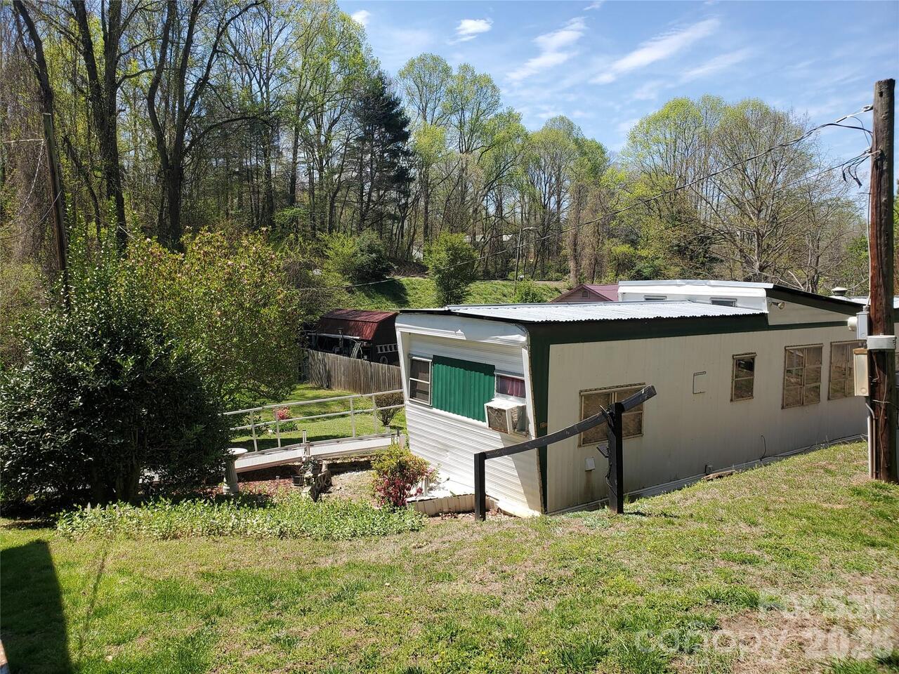 Listing Photo 18