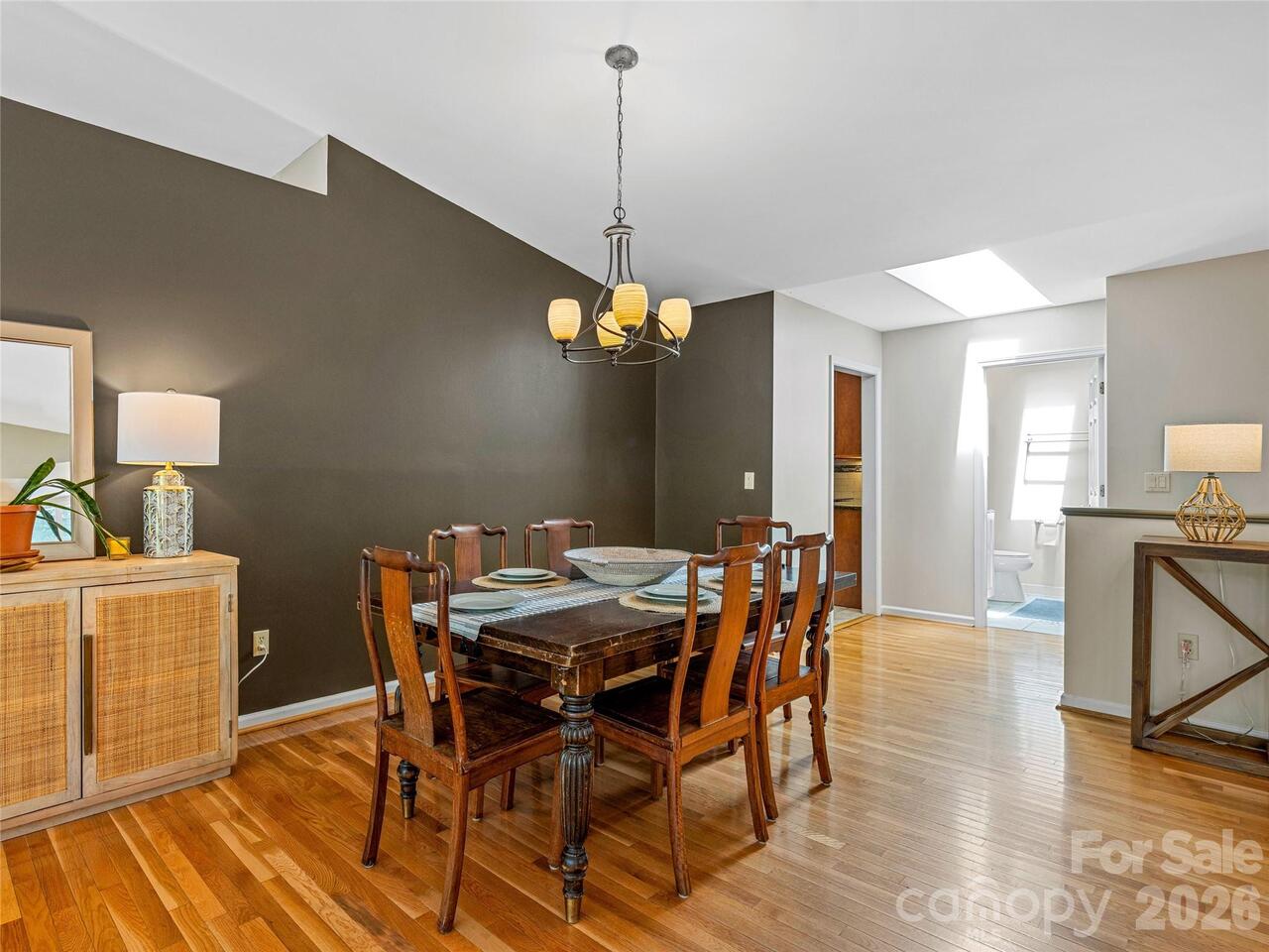 Listing Photo 6