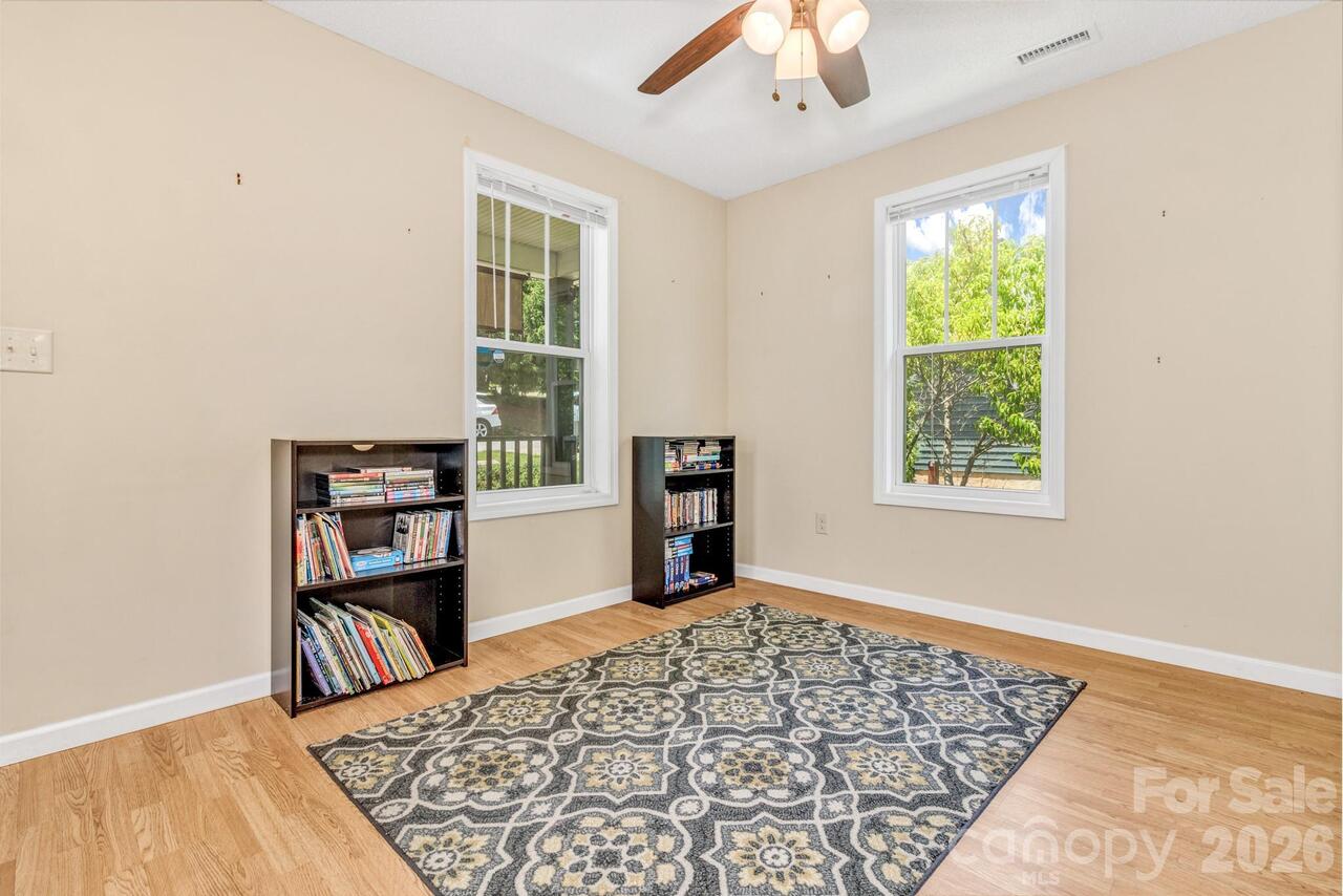 Listing Photo 7