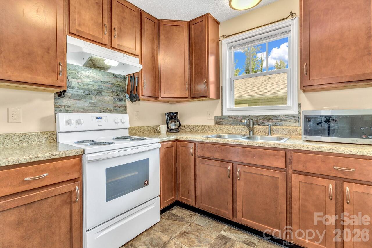 Listing Photo 13