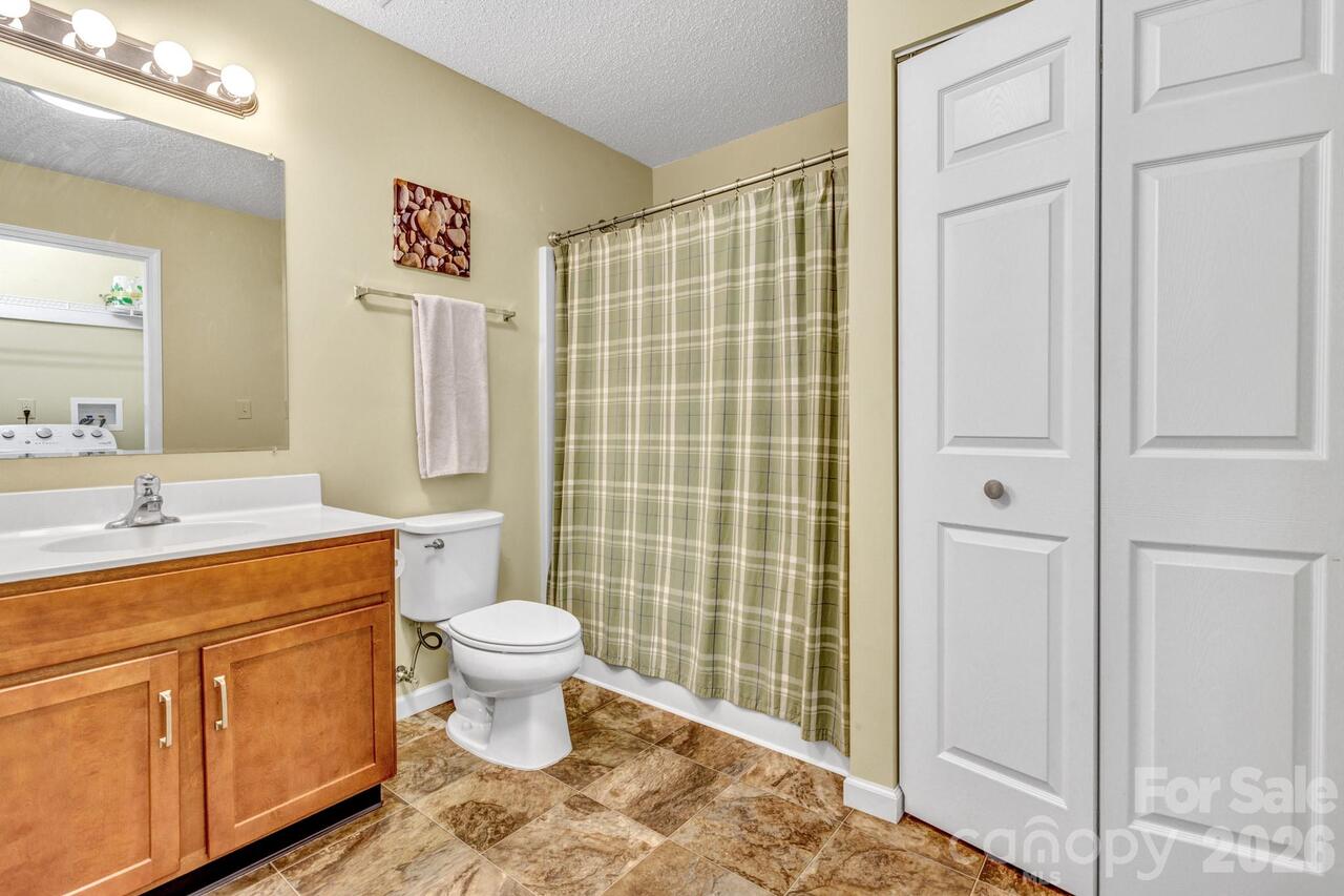 Listing Photo 17