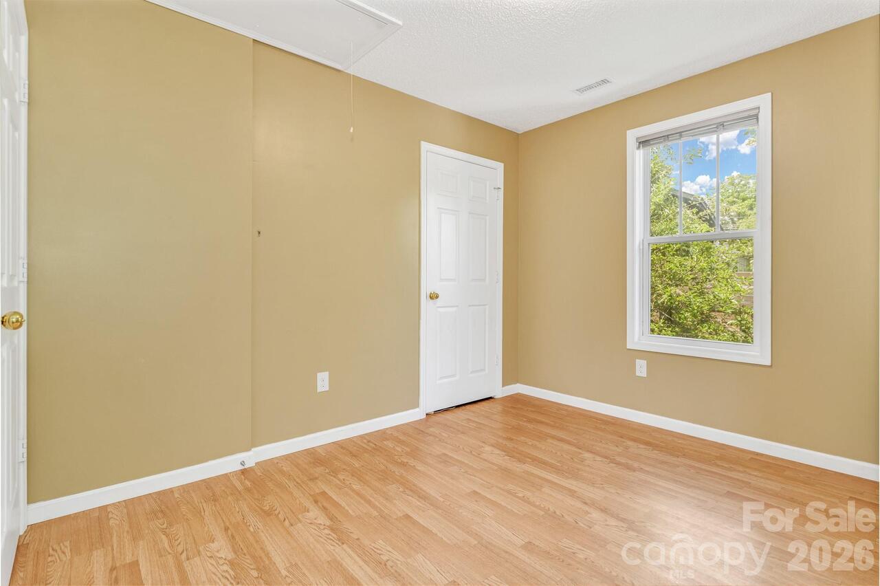 Listing Photo 20