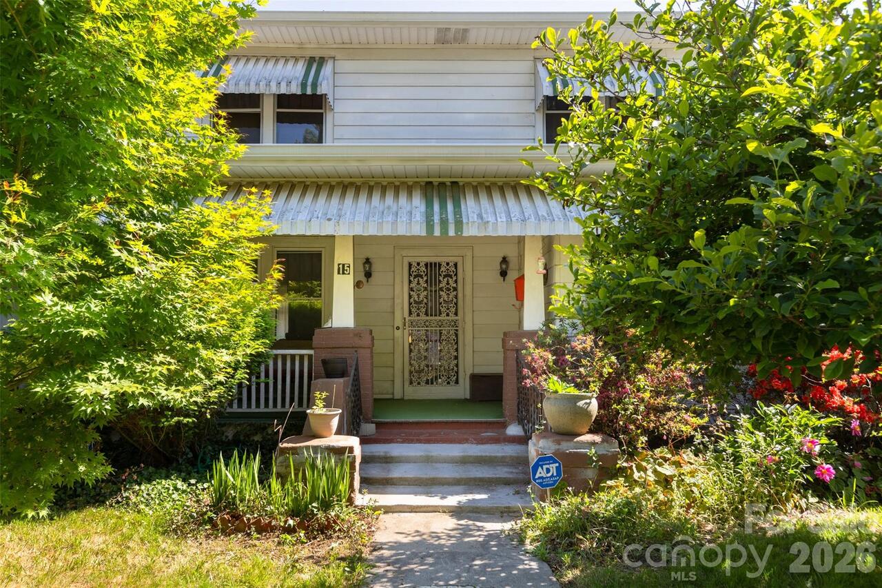 Listing Photo 12