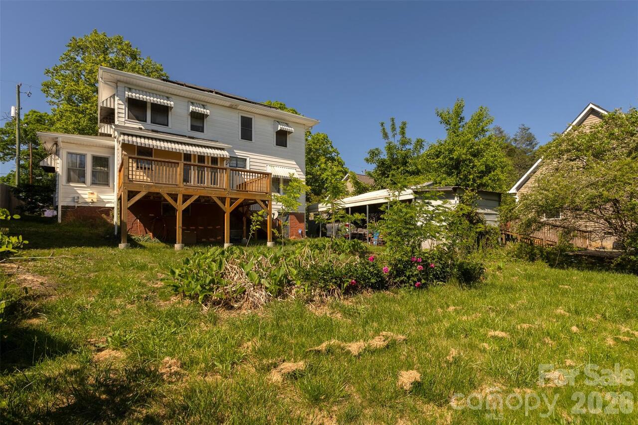 Listing Photo 17
