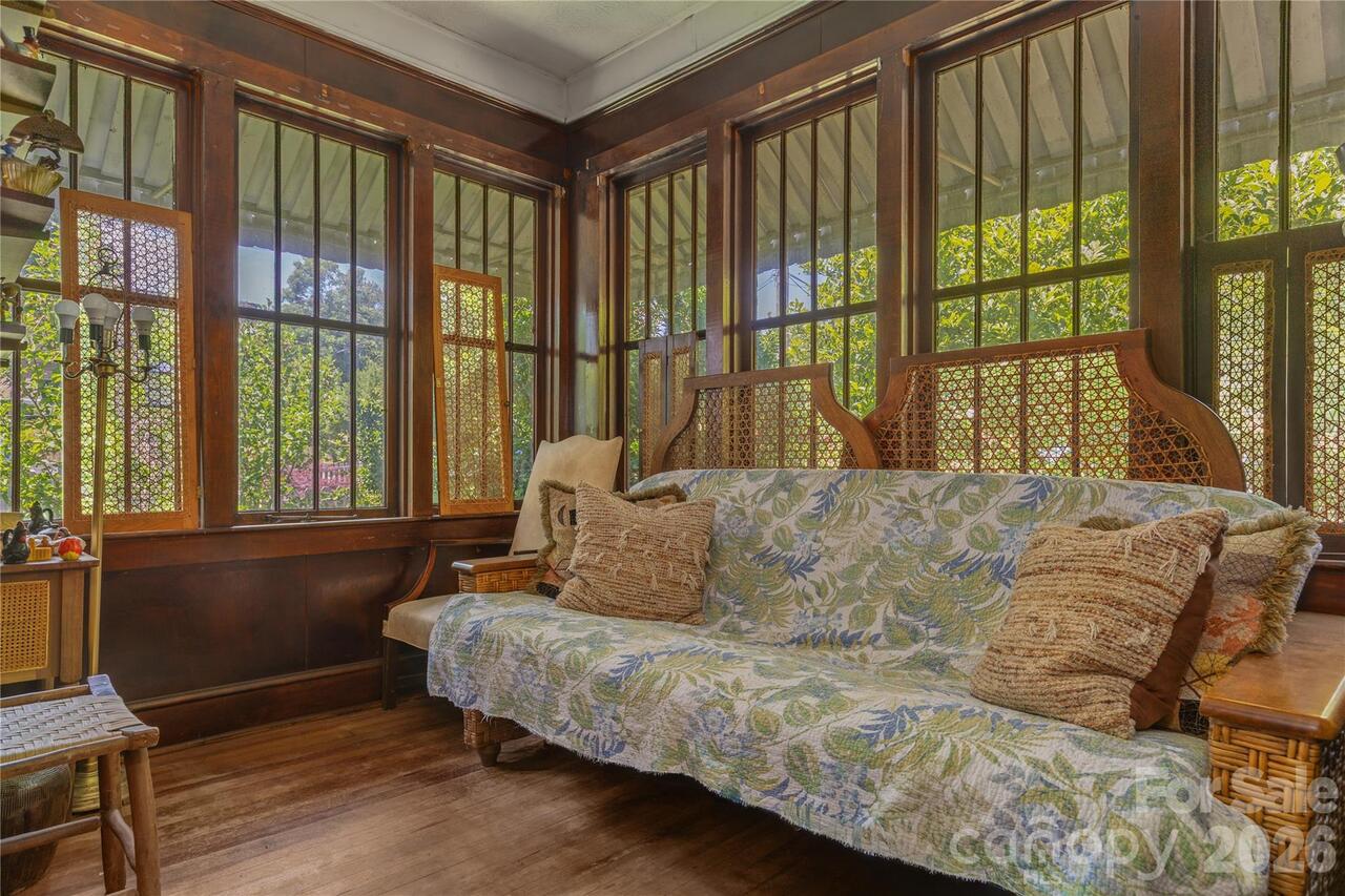 Listing Photo 16