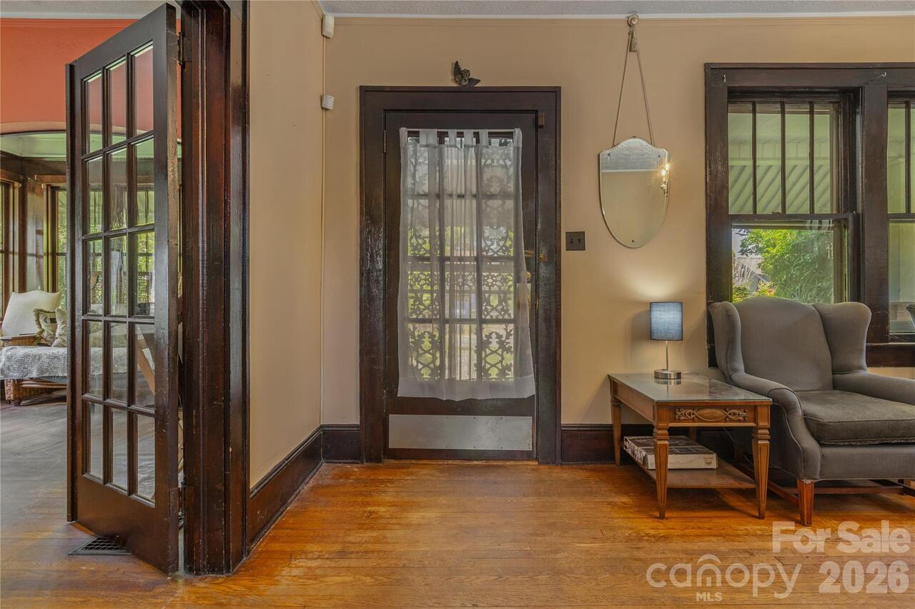 Listing Photo 18