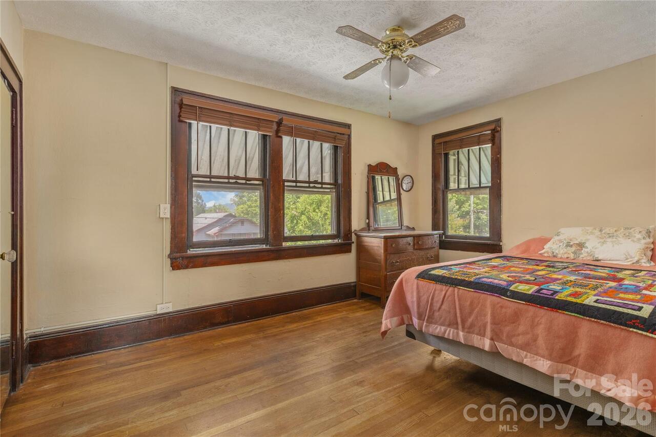 Listing Photo 23