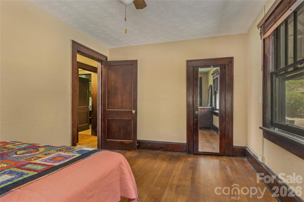 Listing Photo 24