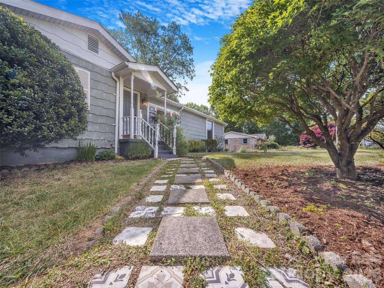 Listing Photo 6