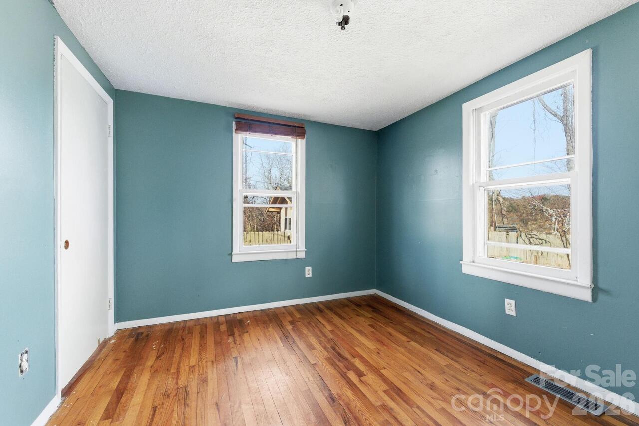 Listing Photo 19