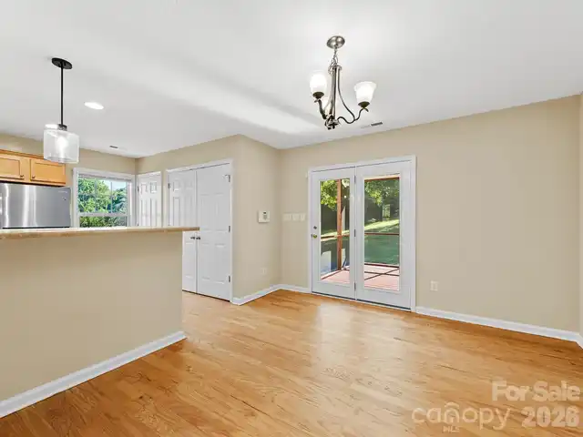 Listing Photo 19