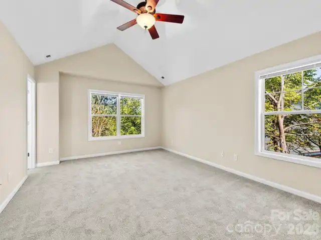 Listing Photo 21