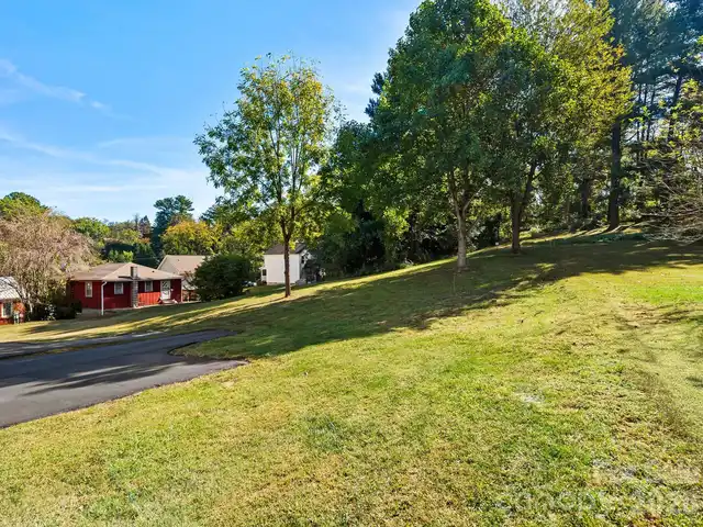 Listing Photo 34