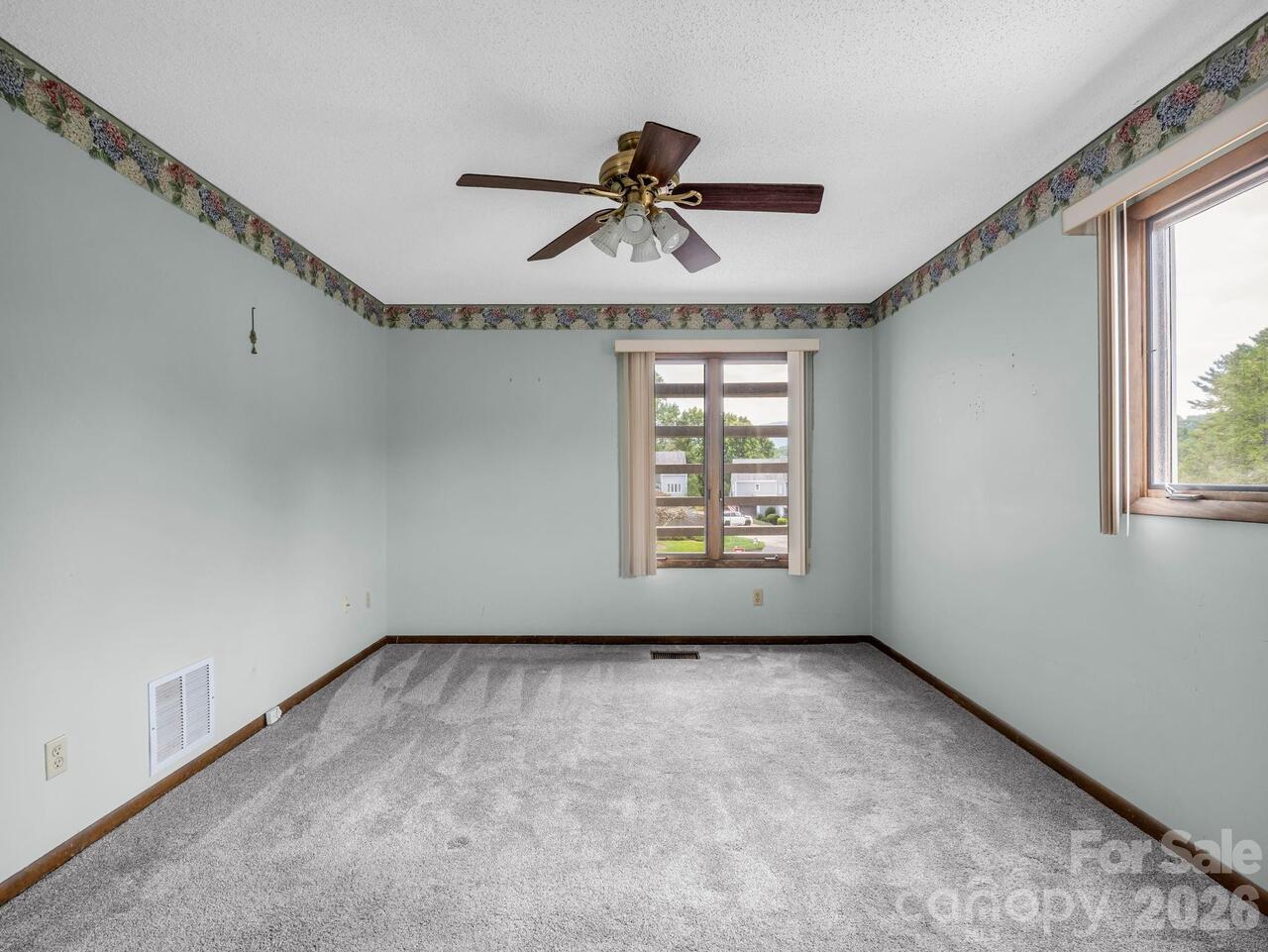 Listing Photo 29