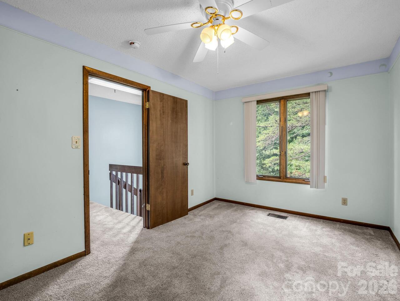 Listing Photo 32