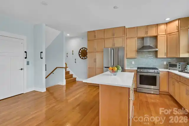 Listing Photo 17