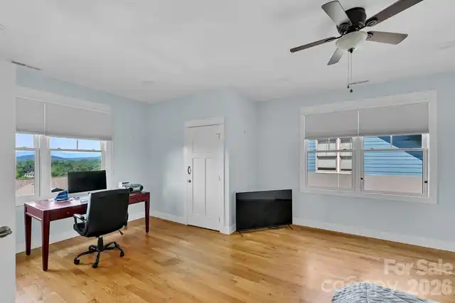 Listing Photo 21