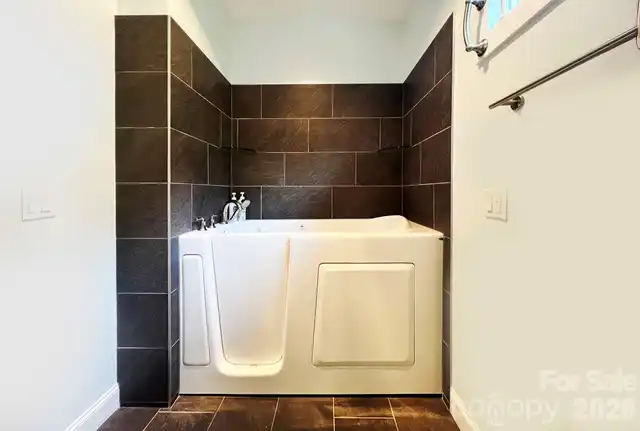 Listing Photo 31