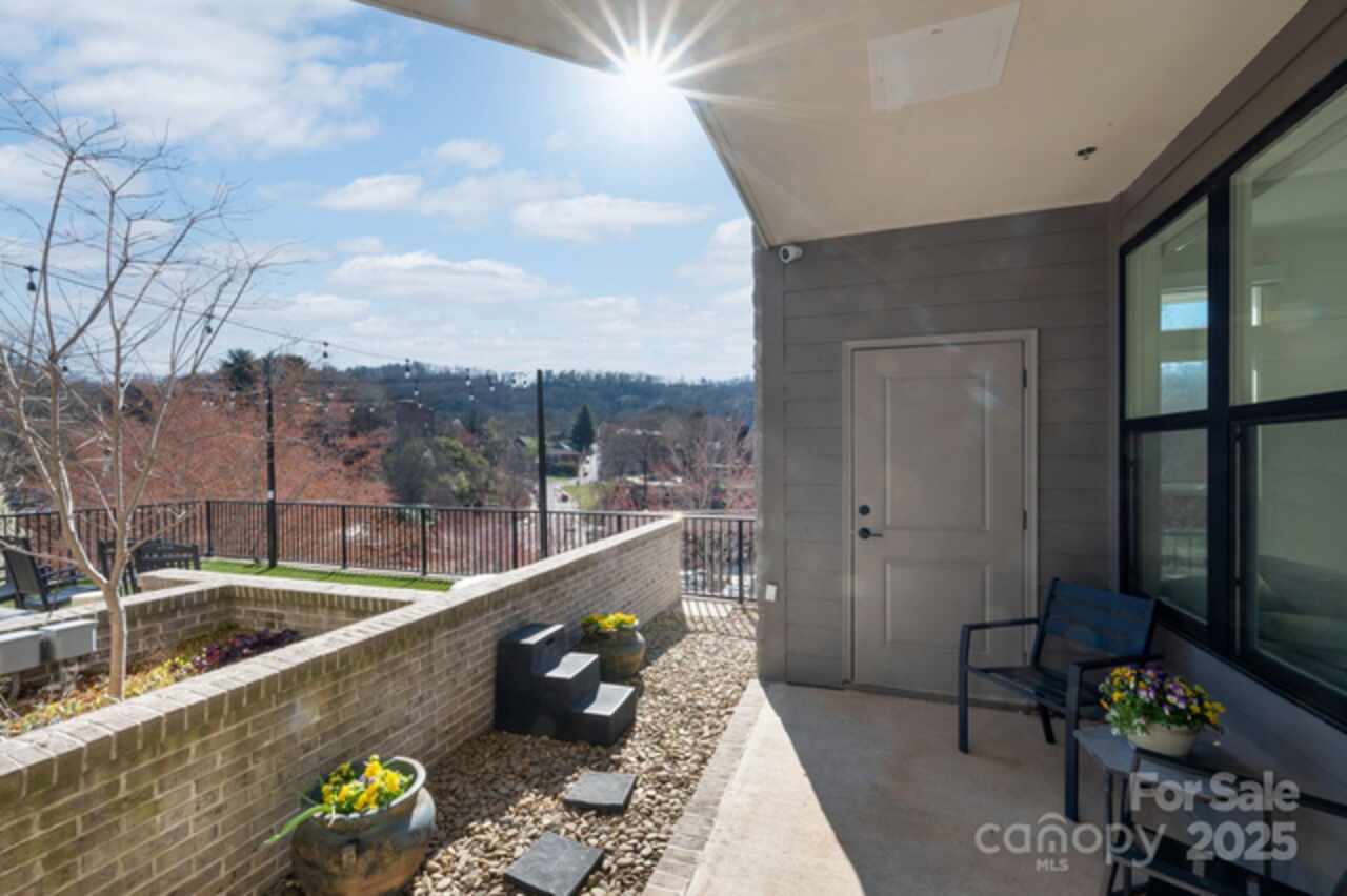 Listing Photo 25