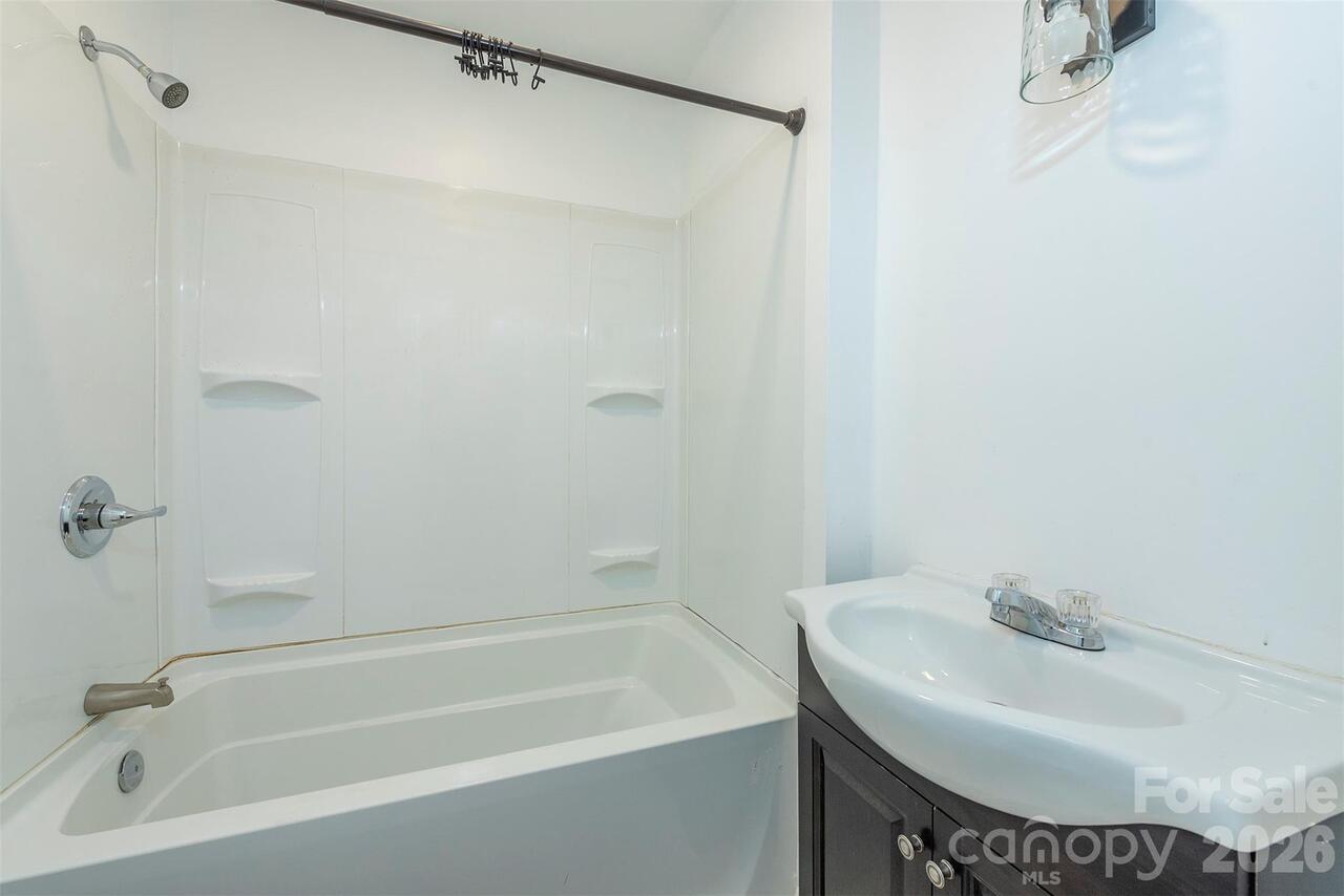 Listing Photo 22