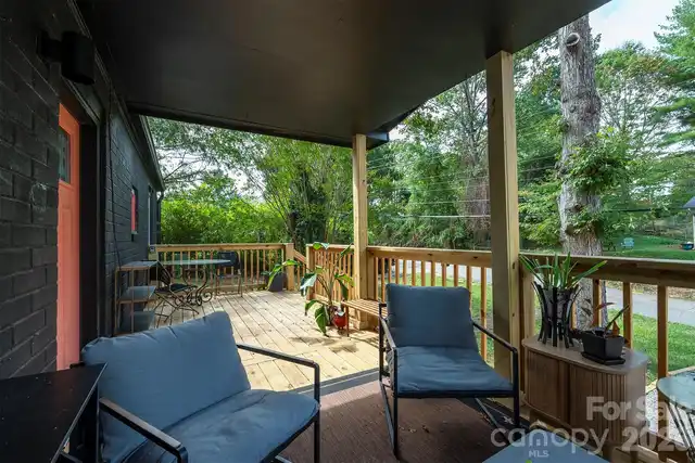 Listing Photo 6