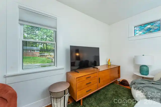 Listing Photo 32